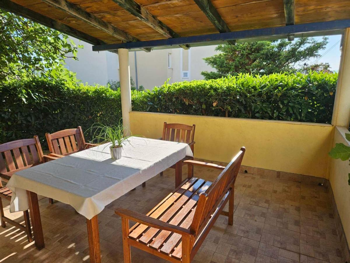 Apartmani Sanja Klenovica Exterior photo