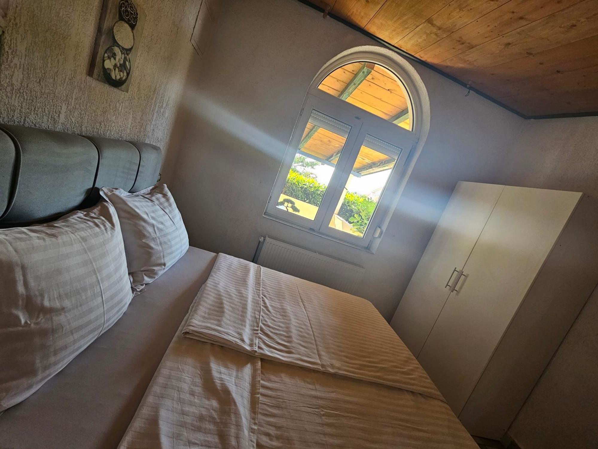 Apartmani Sanja Klenovica Exterior photo